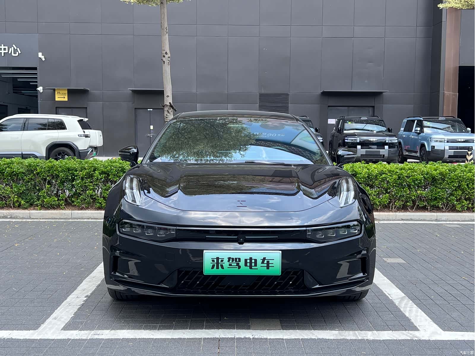 Zeekr 001, 2023 2