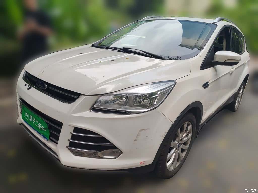 Ford Kuga, 2015 1