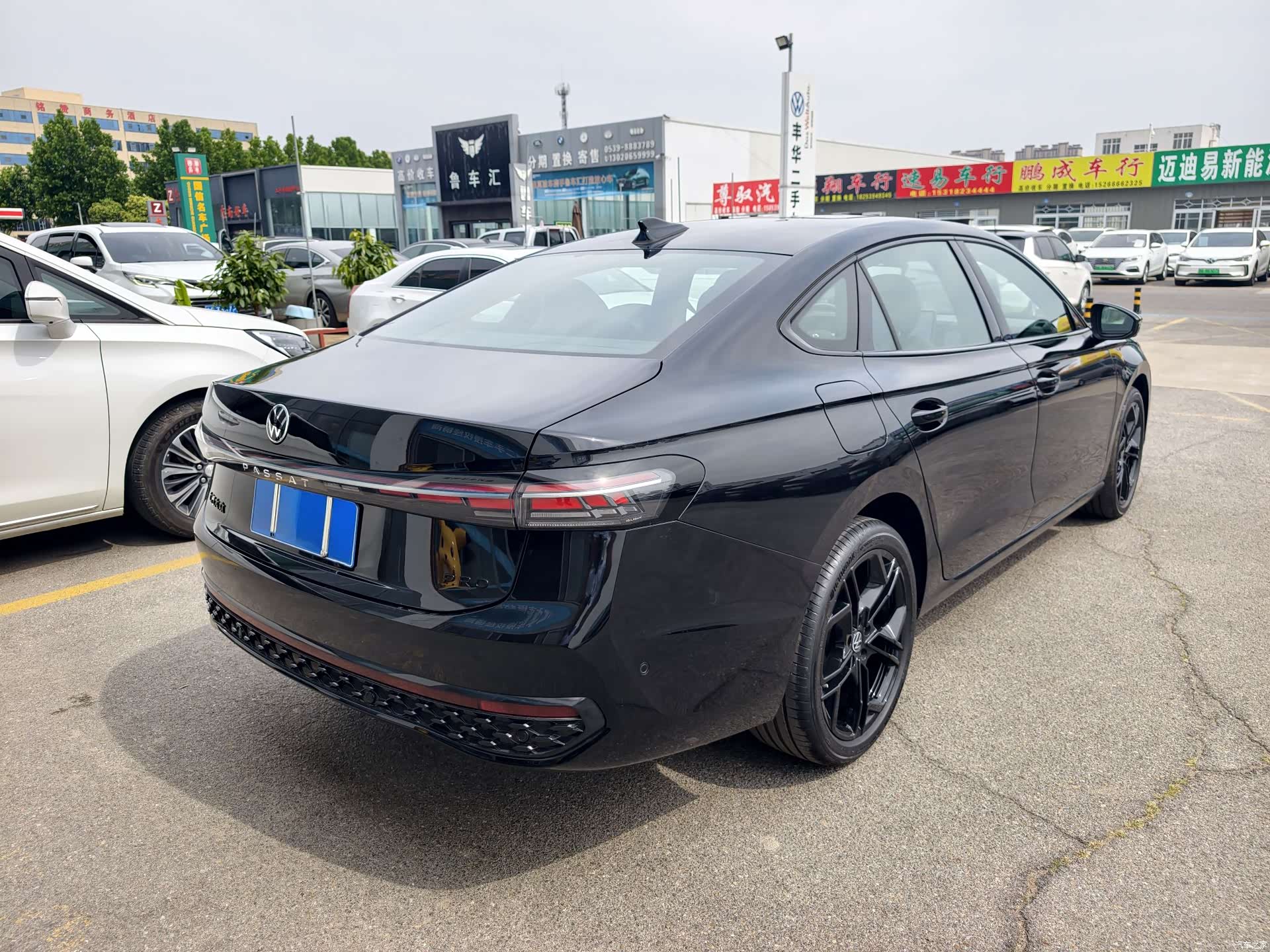 Volkswagen Passat, 2025 11