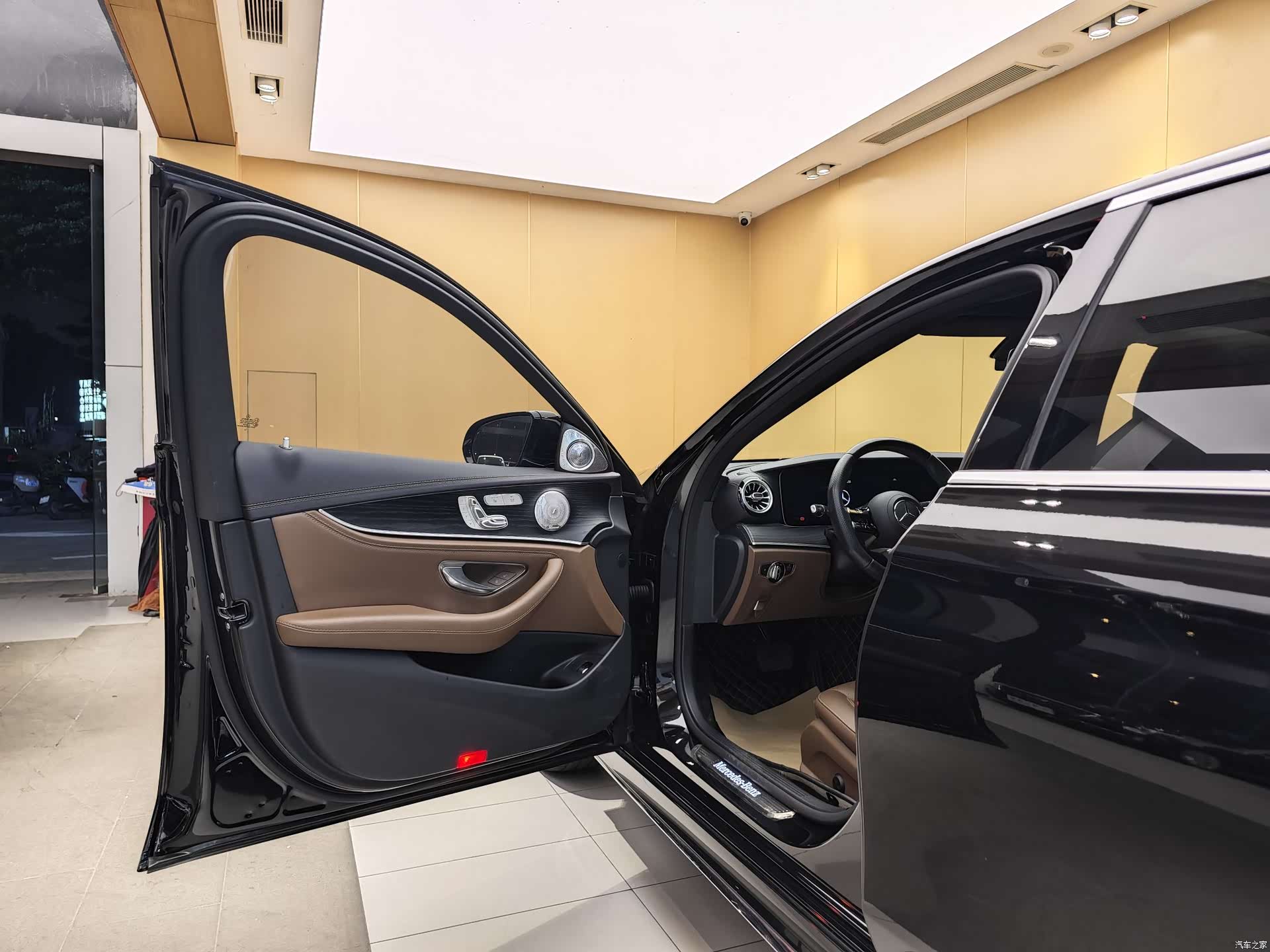 Mercedes-Benz E-Class, 2023 7