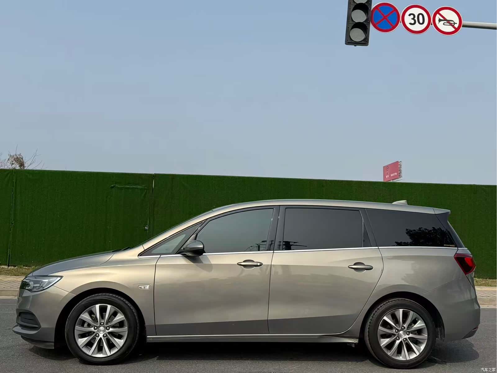 Buick GL6, 2020 7