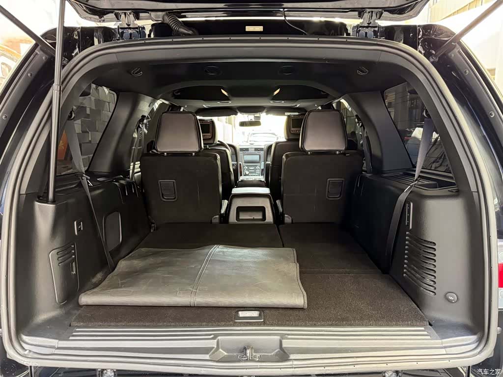 Lincoln Navigator, 2016 8