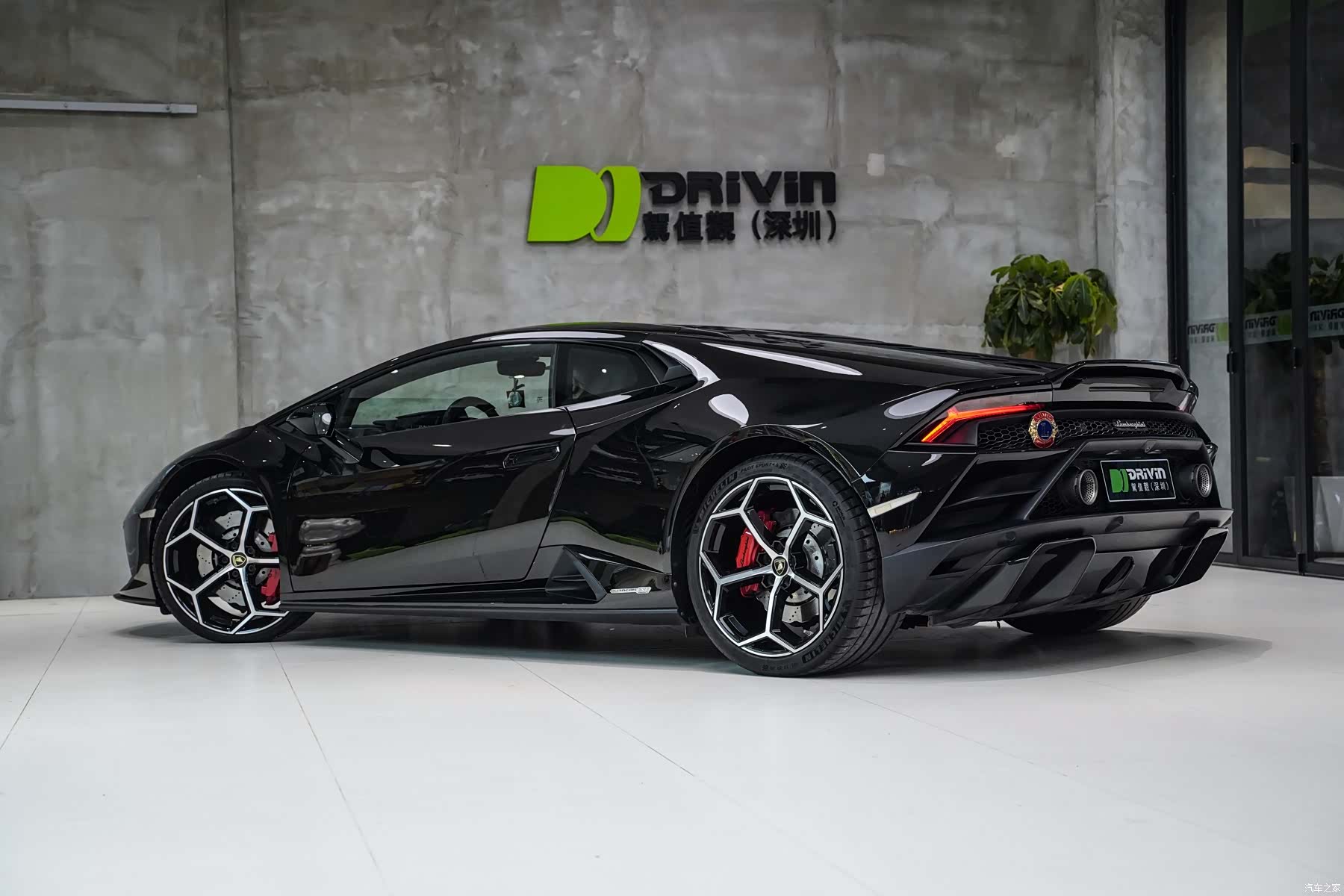 Lamborghini Huracán, 2021 3