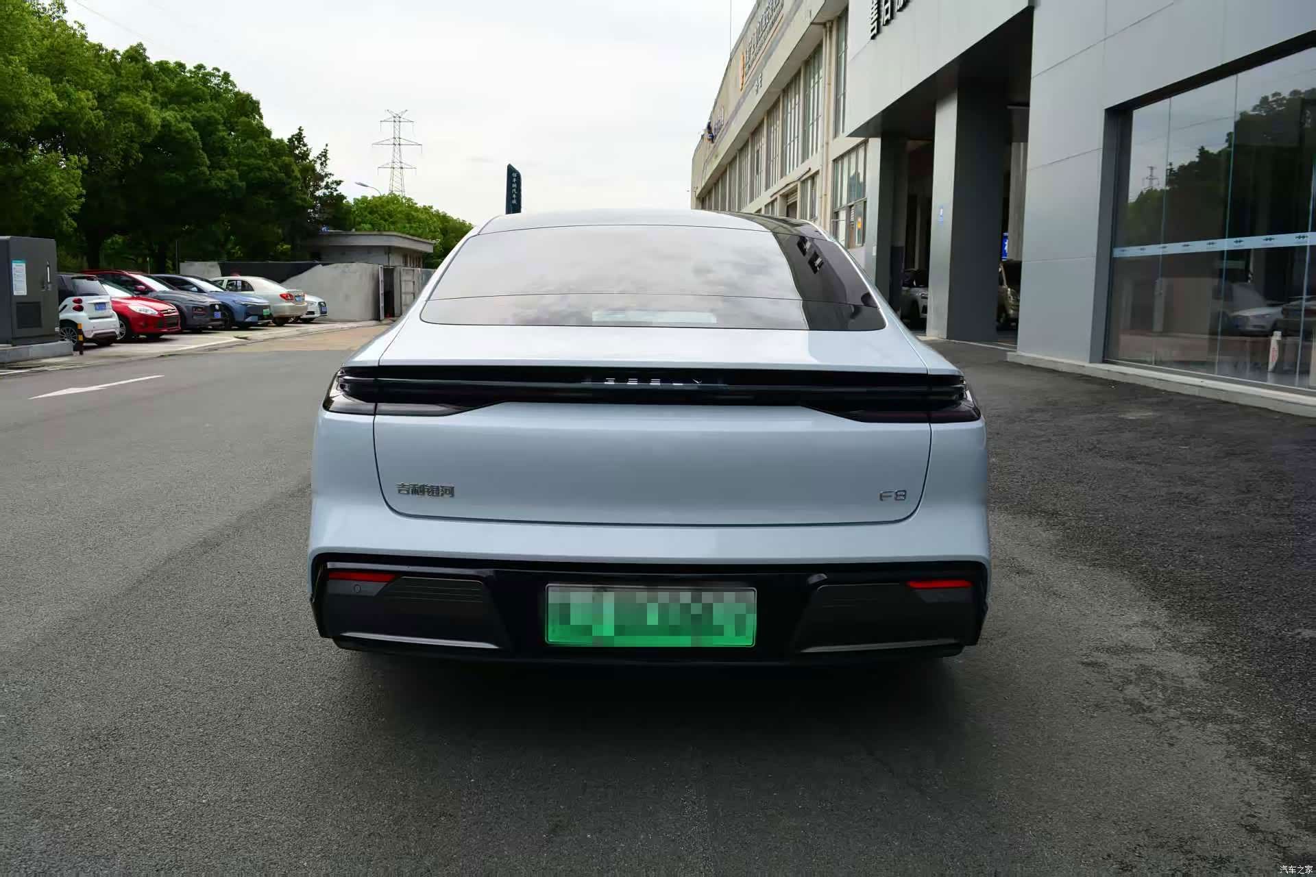 Geely E8, 2025 6