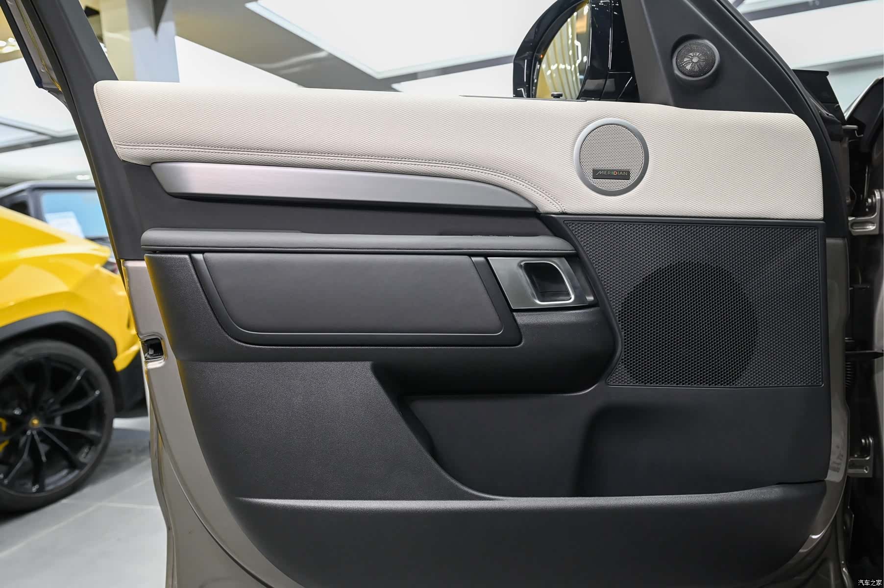 Land Rover Discovery, 2022 15