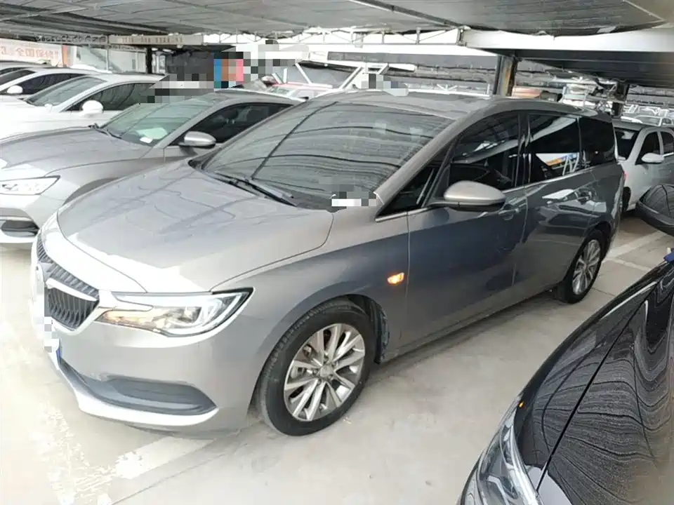 Buick GL6