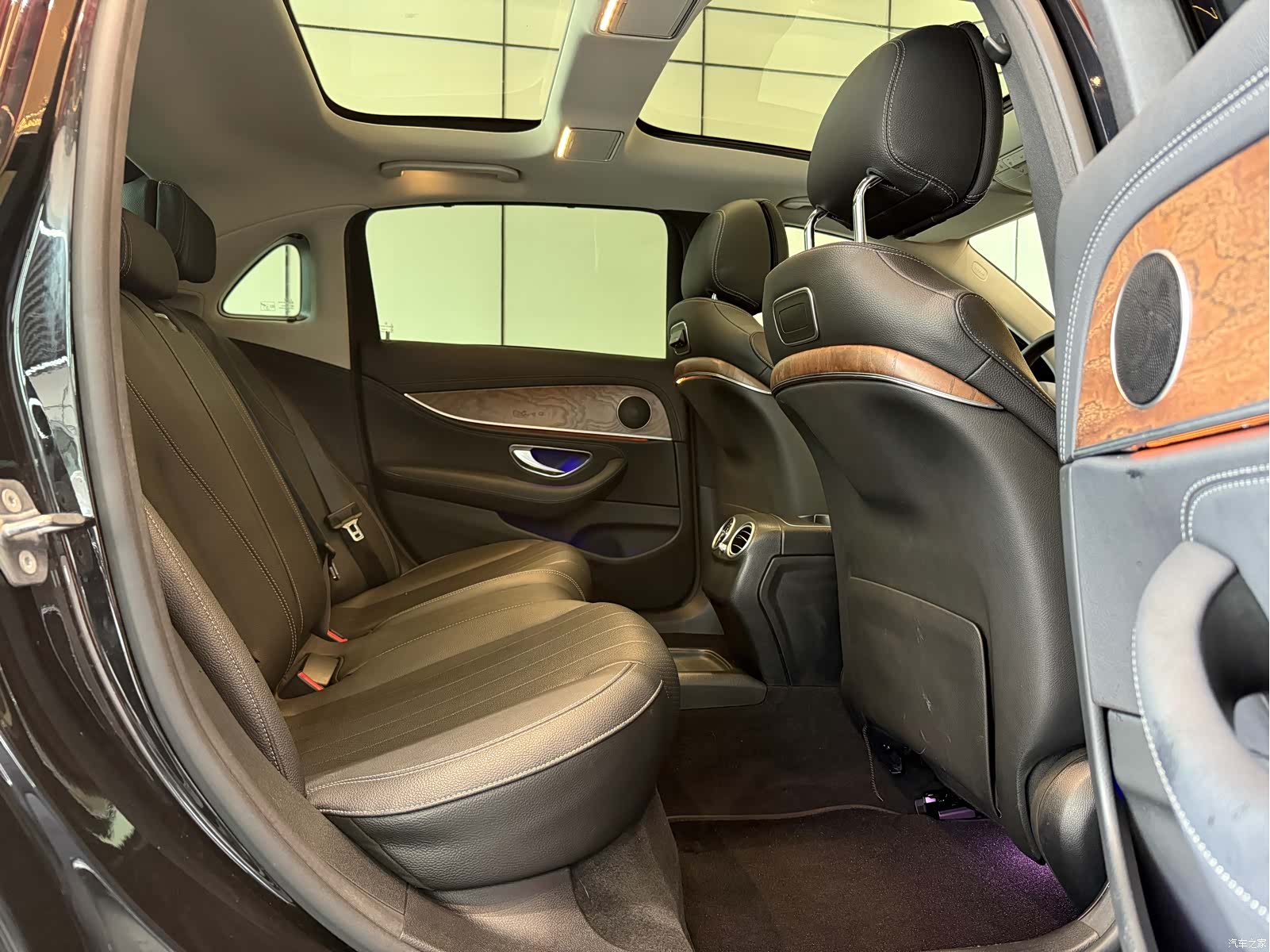 Mercedes-Benz E-Class, 2018 9