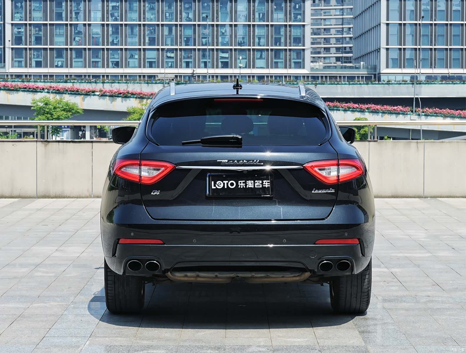 Maserati Levante, 2018 все фото