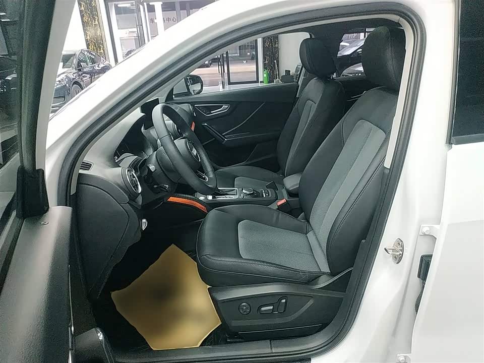 Audi Q2L Audi Q2L
