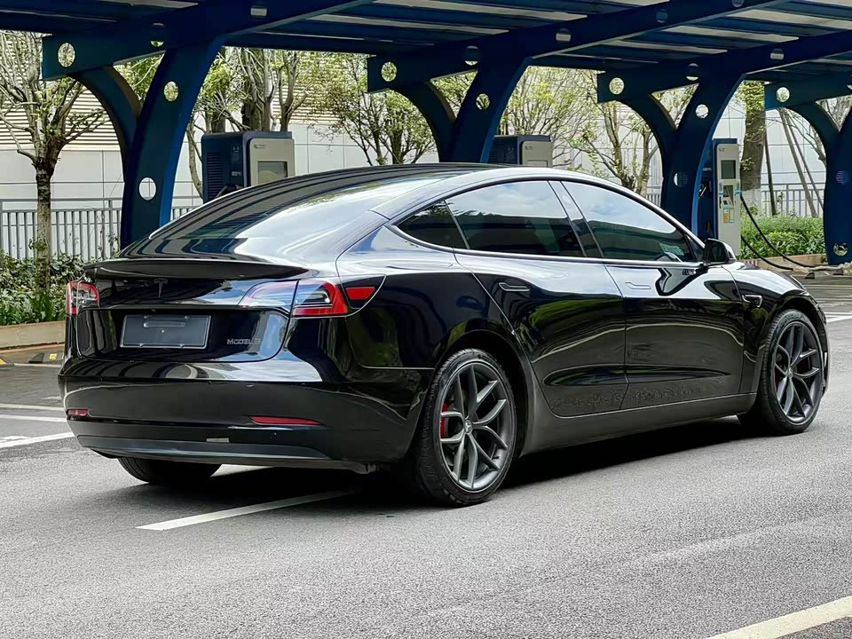 Tesla Model 3 Tesla Model 3