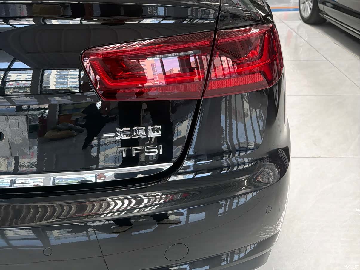 Audi A6L, 2018 16