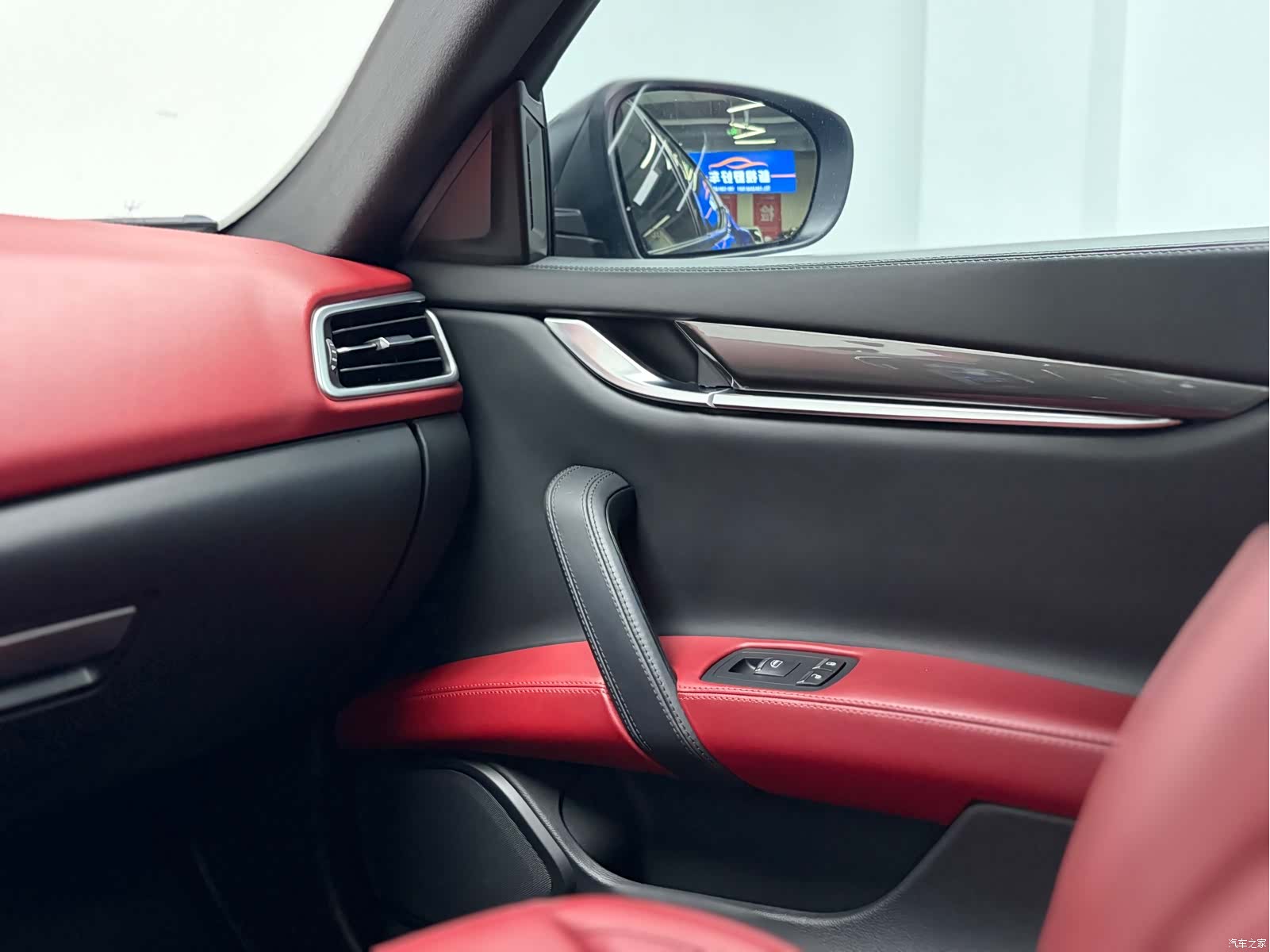 Maserati Ghibli, 2017 4