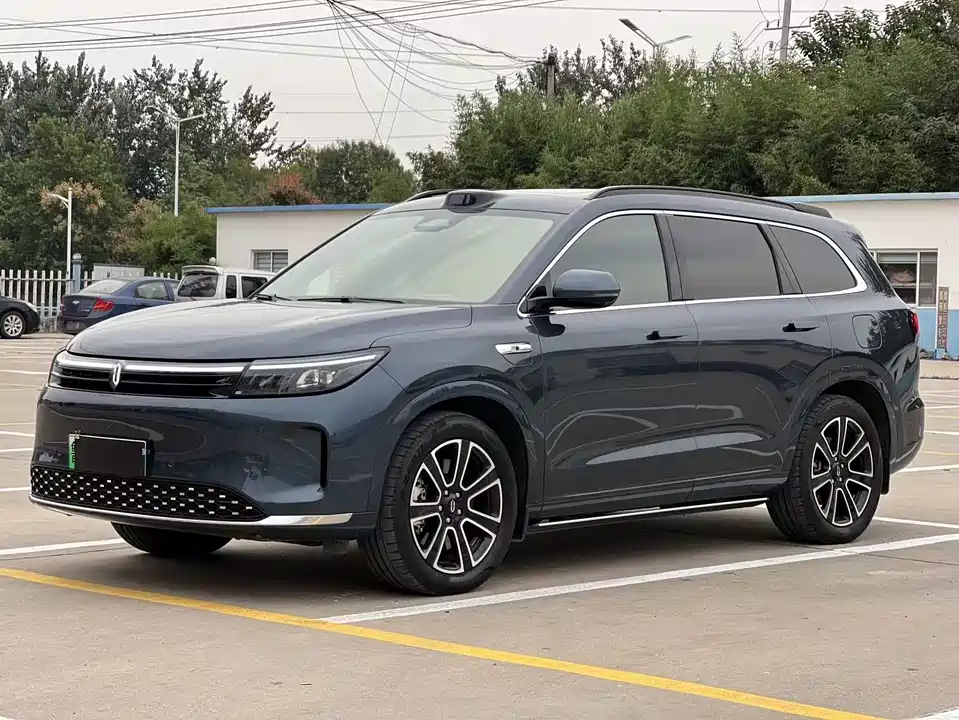 AITO Ask the world M7