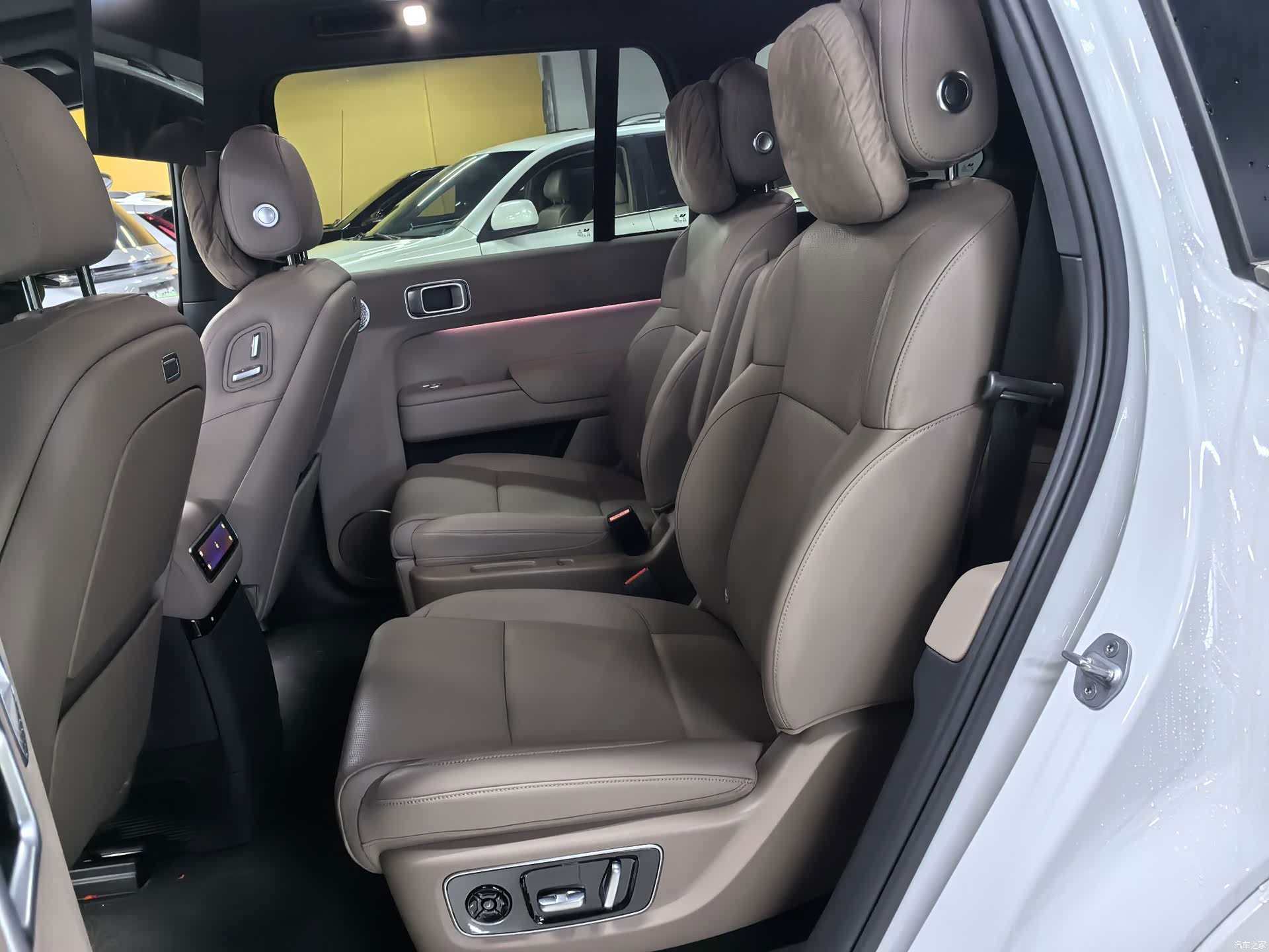 Li Auto L9, 2025 7