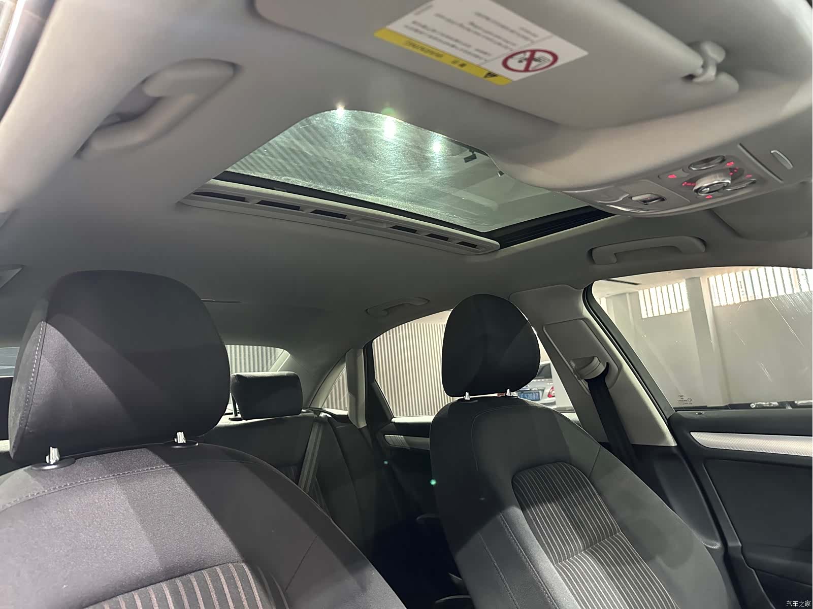 Audi A4L, 2015 12