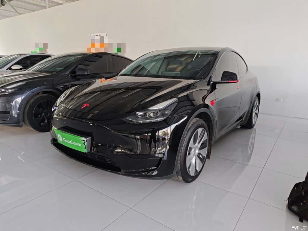 Tesla Model Y, 2023 2