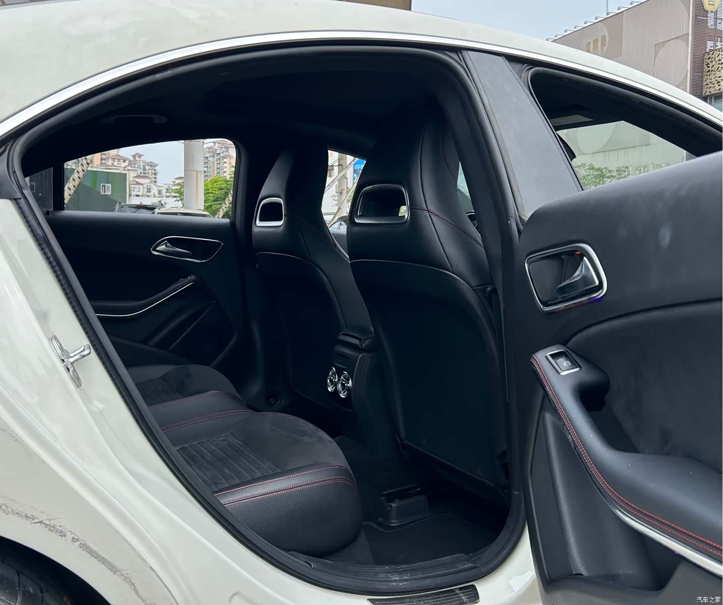 Mercedes-Benz CLA, 2016 13