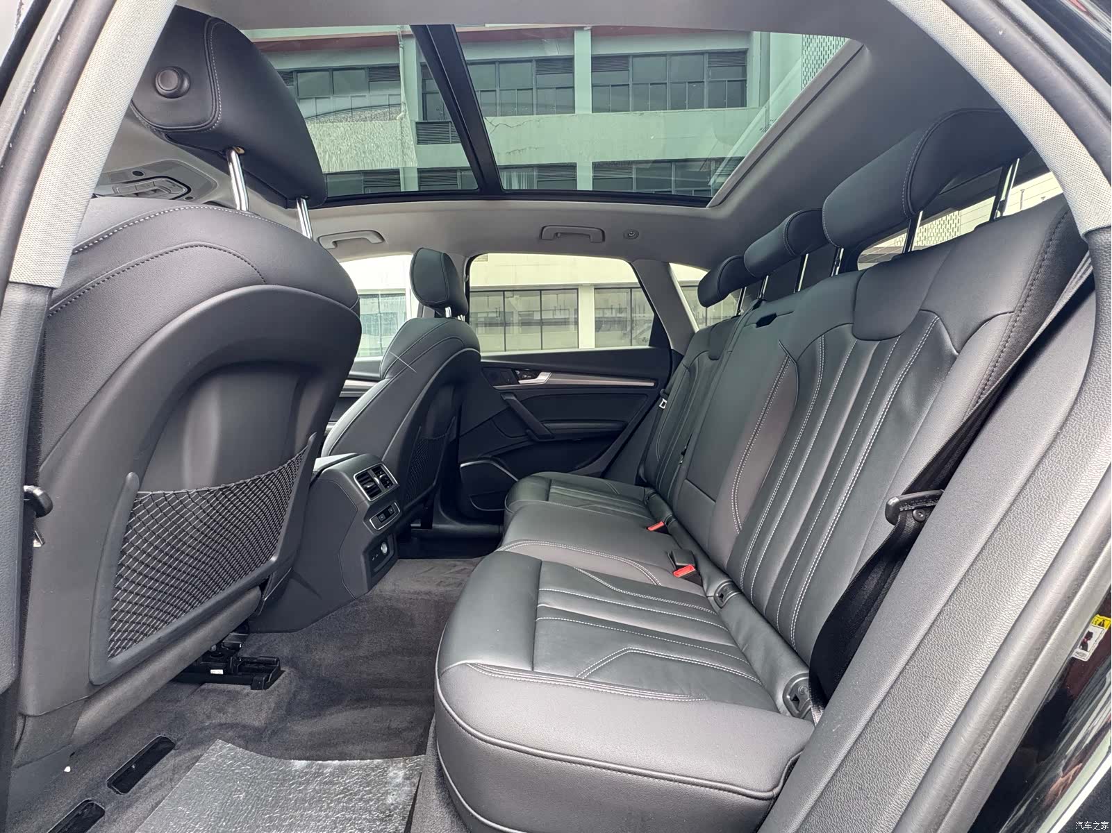Audi Q5L, 2022 10