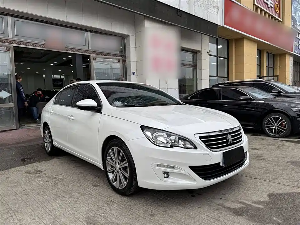 Peugeot 408