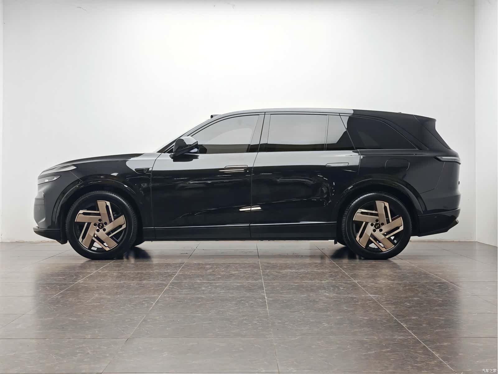NIO L90, 2025 10