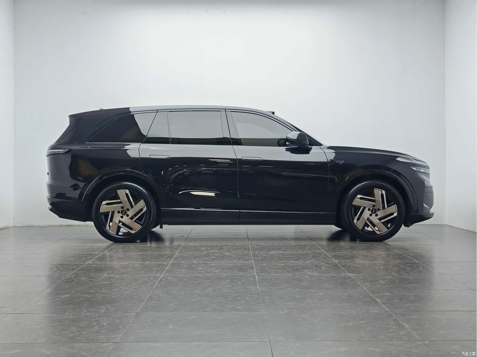 NIO L90, 2025 11