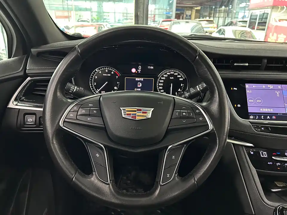 Cadillac XT5