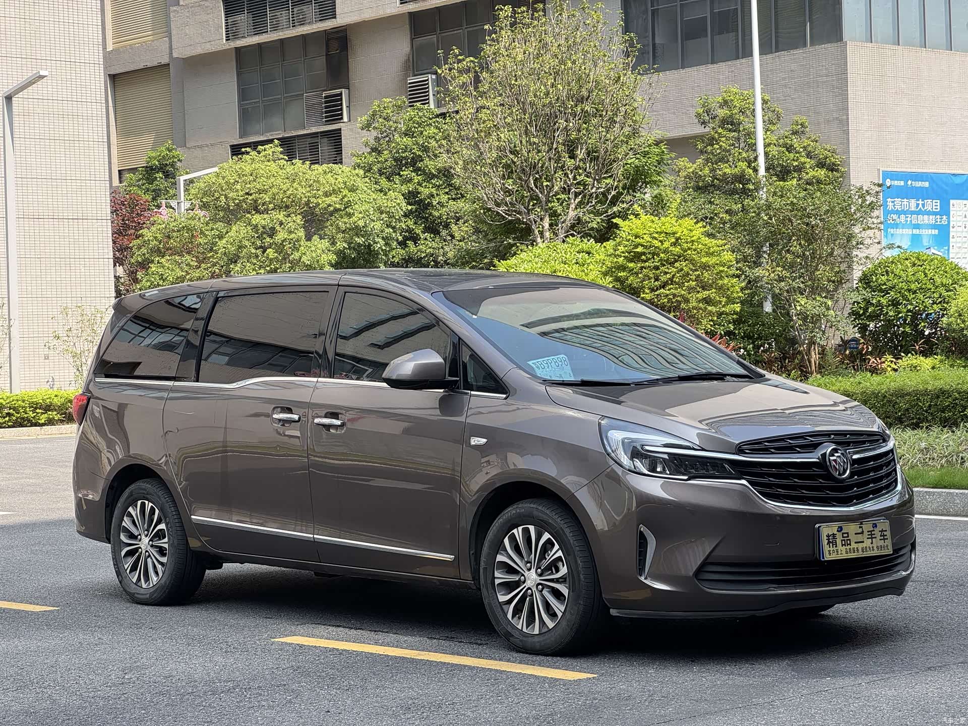 Buick GL8