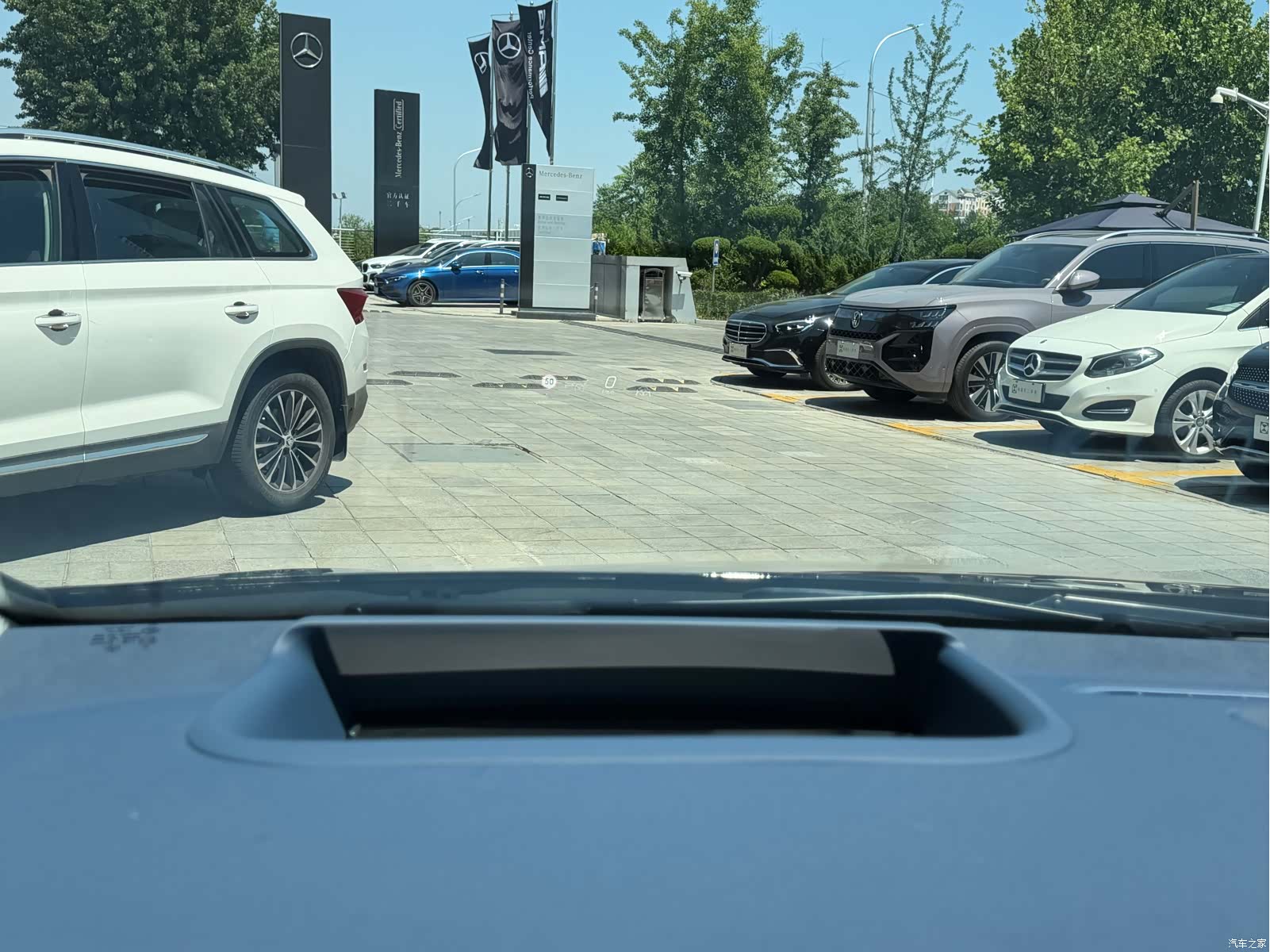 Mercedes-Benz EQE, 2025 19