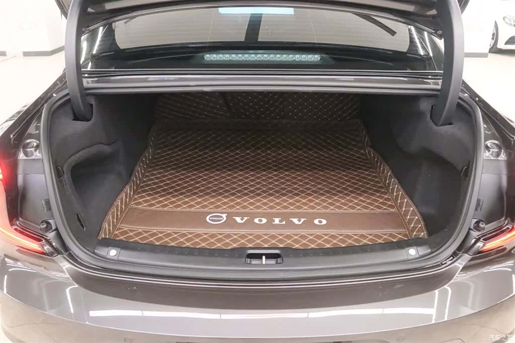 Volvo S90, 2023 18