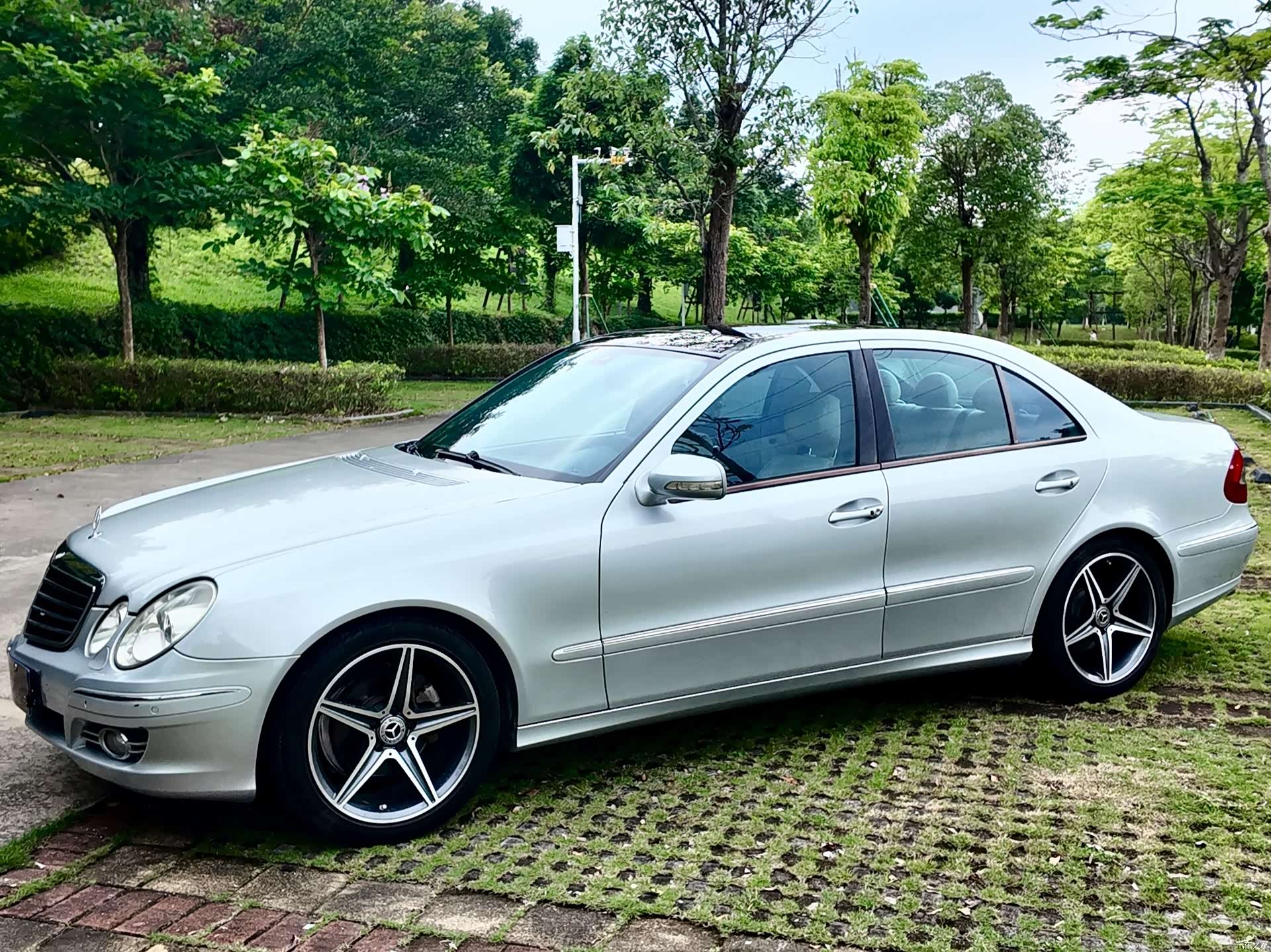 Mercedes-Benz E-Class, 2008 13