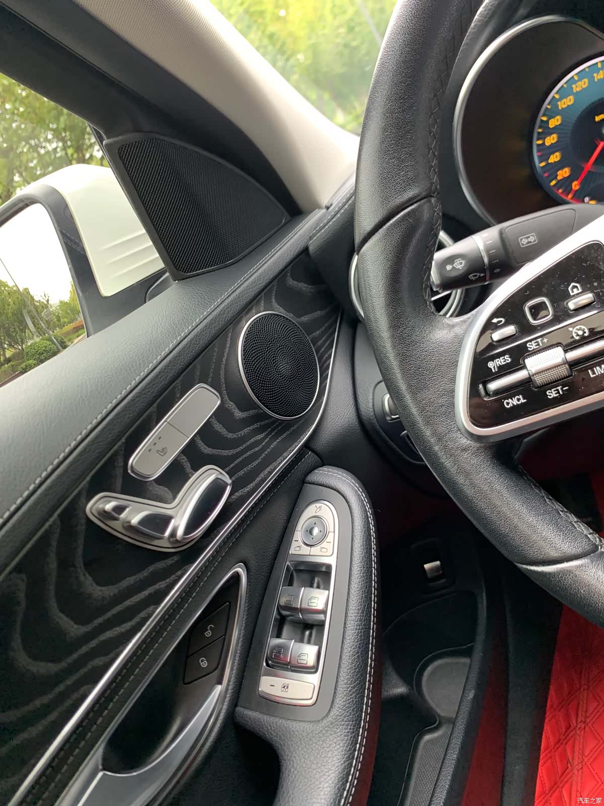 Mercedes-Benz C-Class, 2019 16