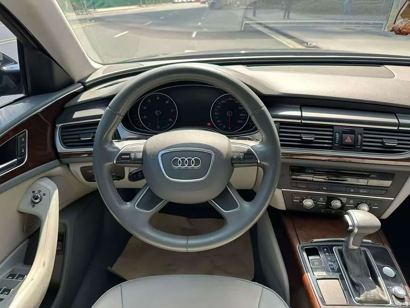 Audi A6L, 2014 6