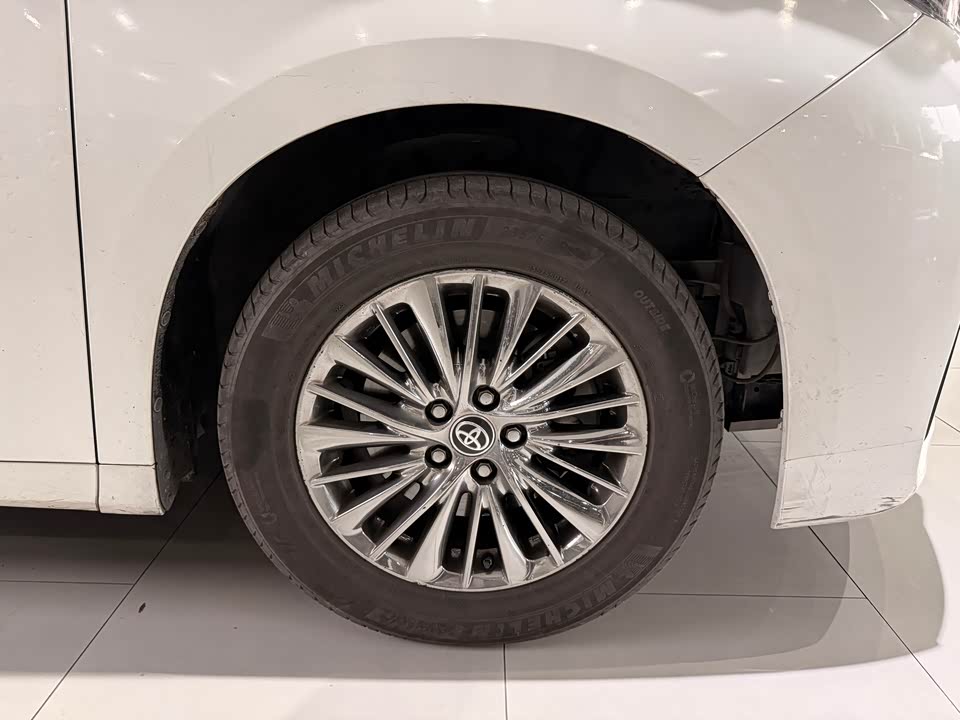 Toyota Elfa Toyota Elfa
