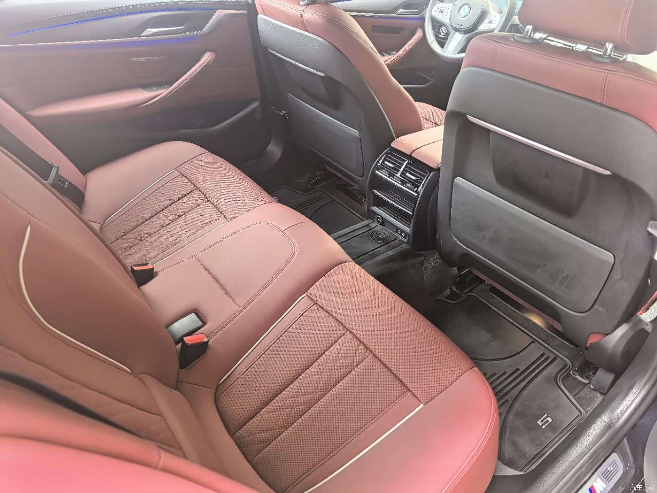BMW 5 Series, 2024 11