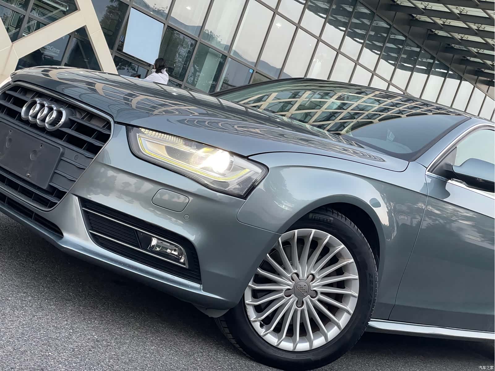 Audi A4L, 2015 4