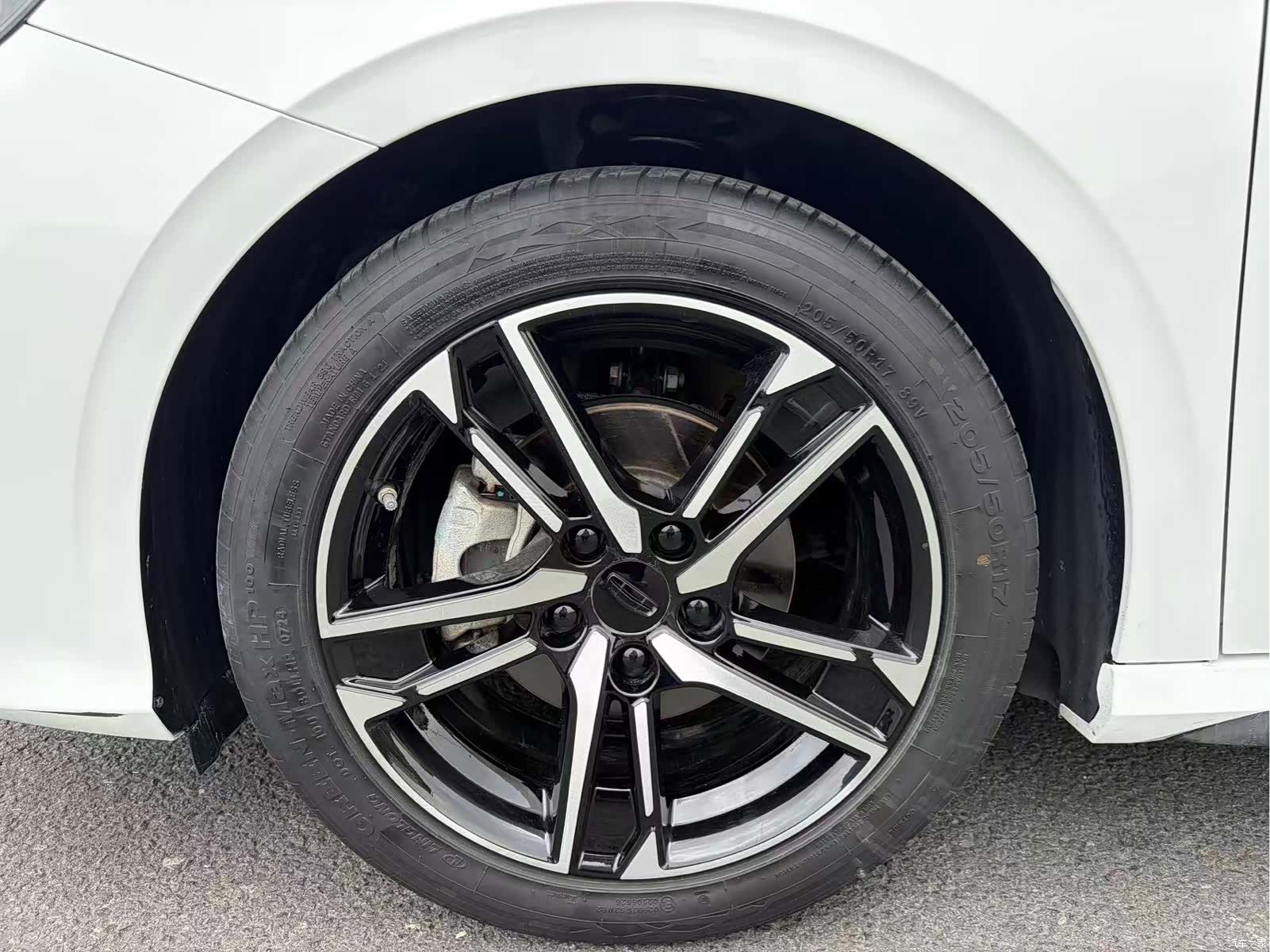 Geely Binray, 2024 3