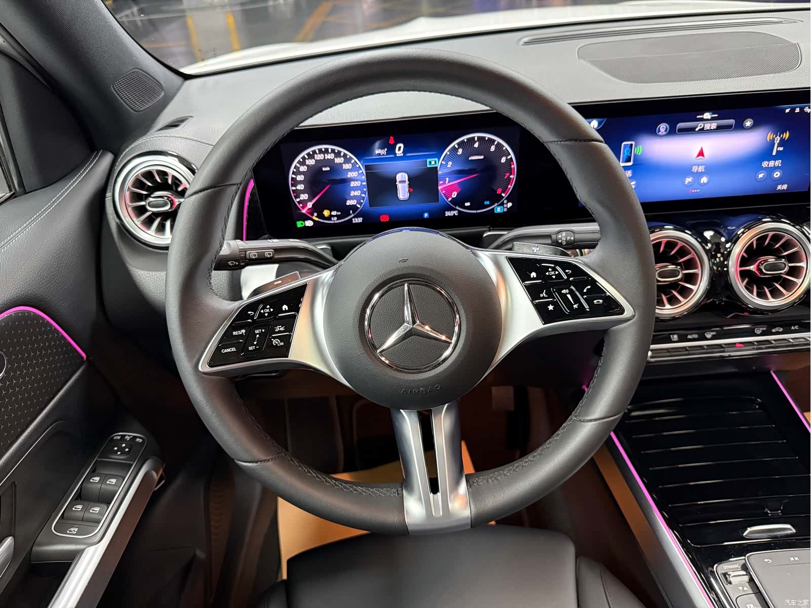 Mercedes-Benz GLB, 2024 6
