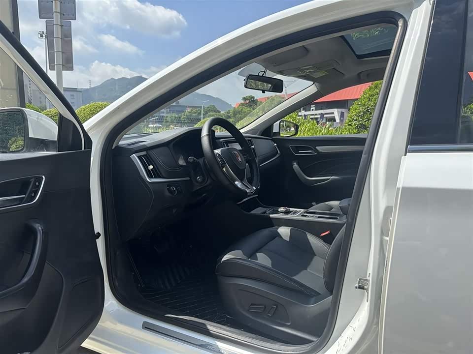 Roewe i6 Roewe i6