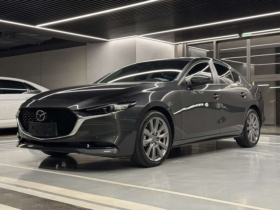 Mazda 3 Angkesaila