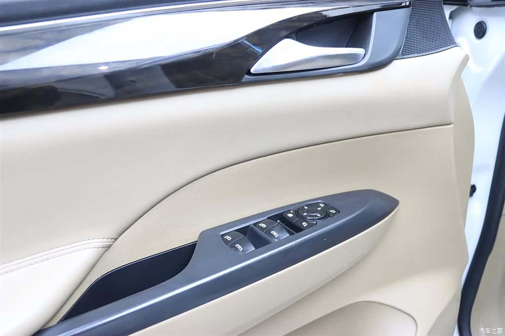 Buick GL8, 2019 10