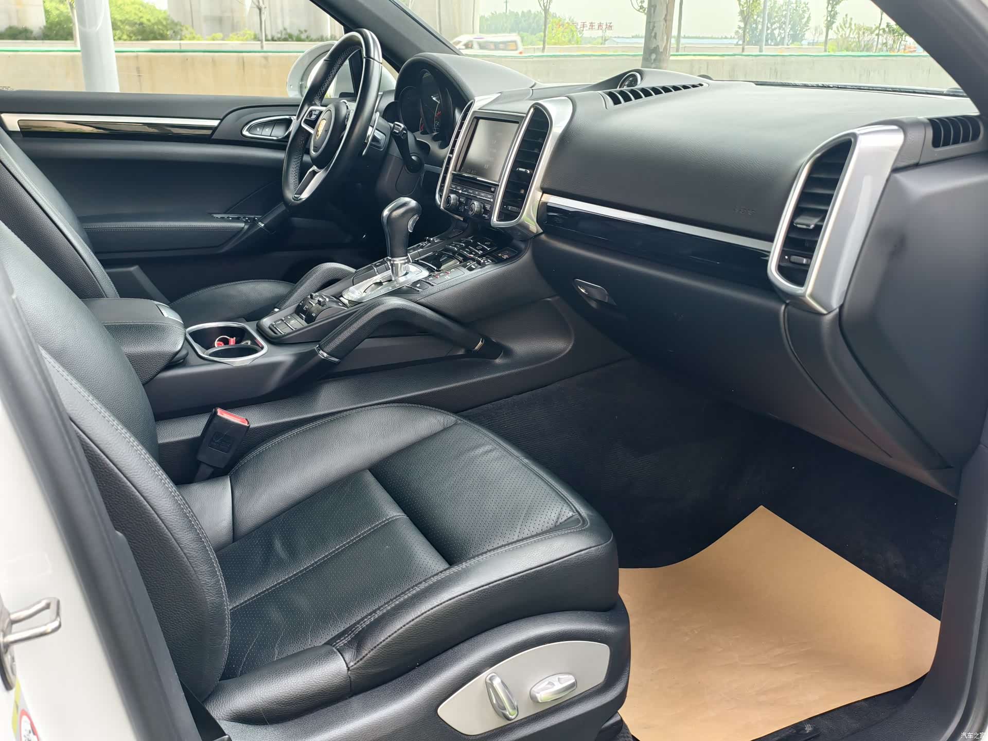 Porsche Cayenne, 2016 10