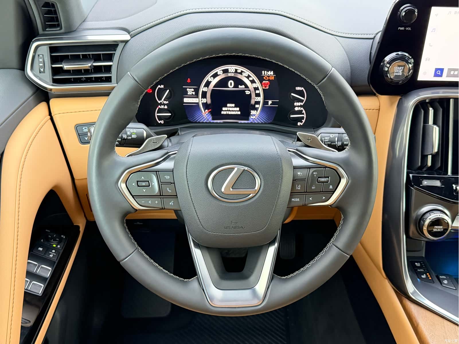 Lexus LX, 2024 7