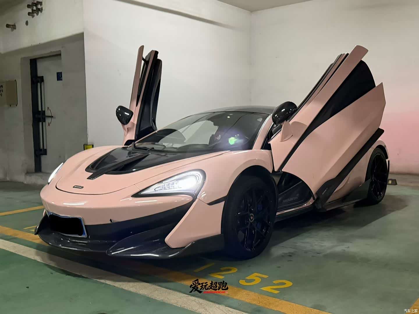 McLaren 570