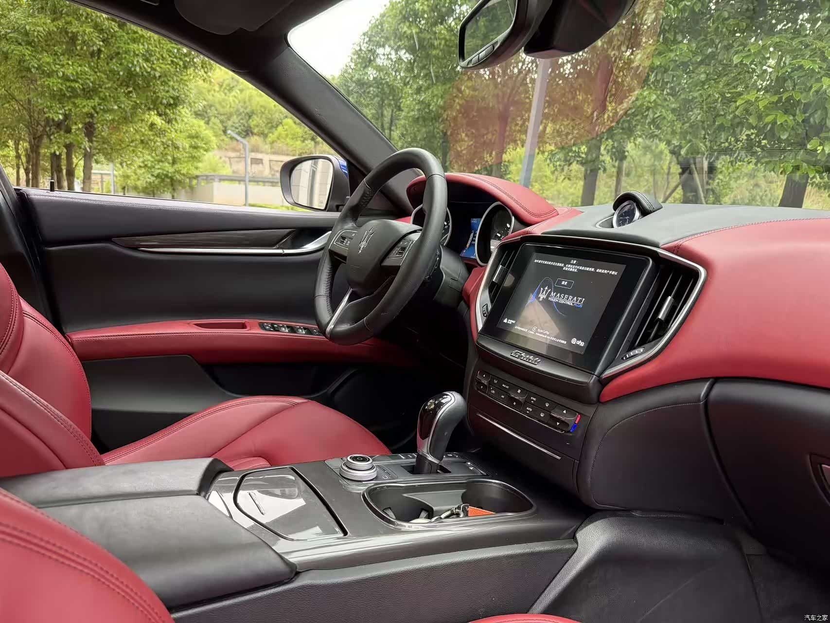 Maserati Ghibli, 2019 10