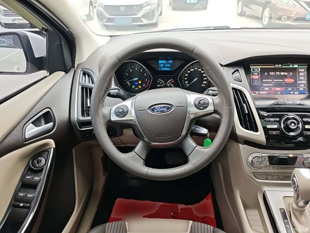 Ford Focus, 2014 11