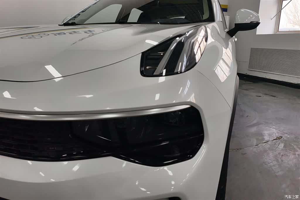 Lynk & Co 01, 2024 все фото