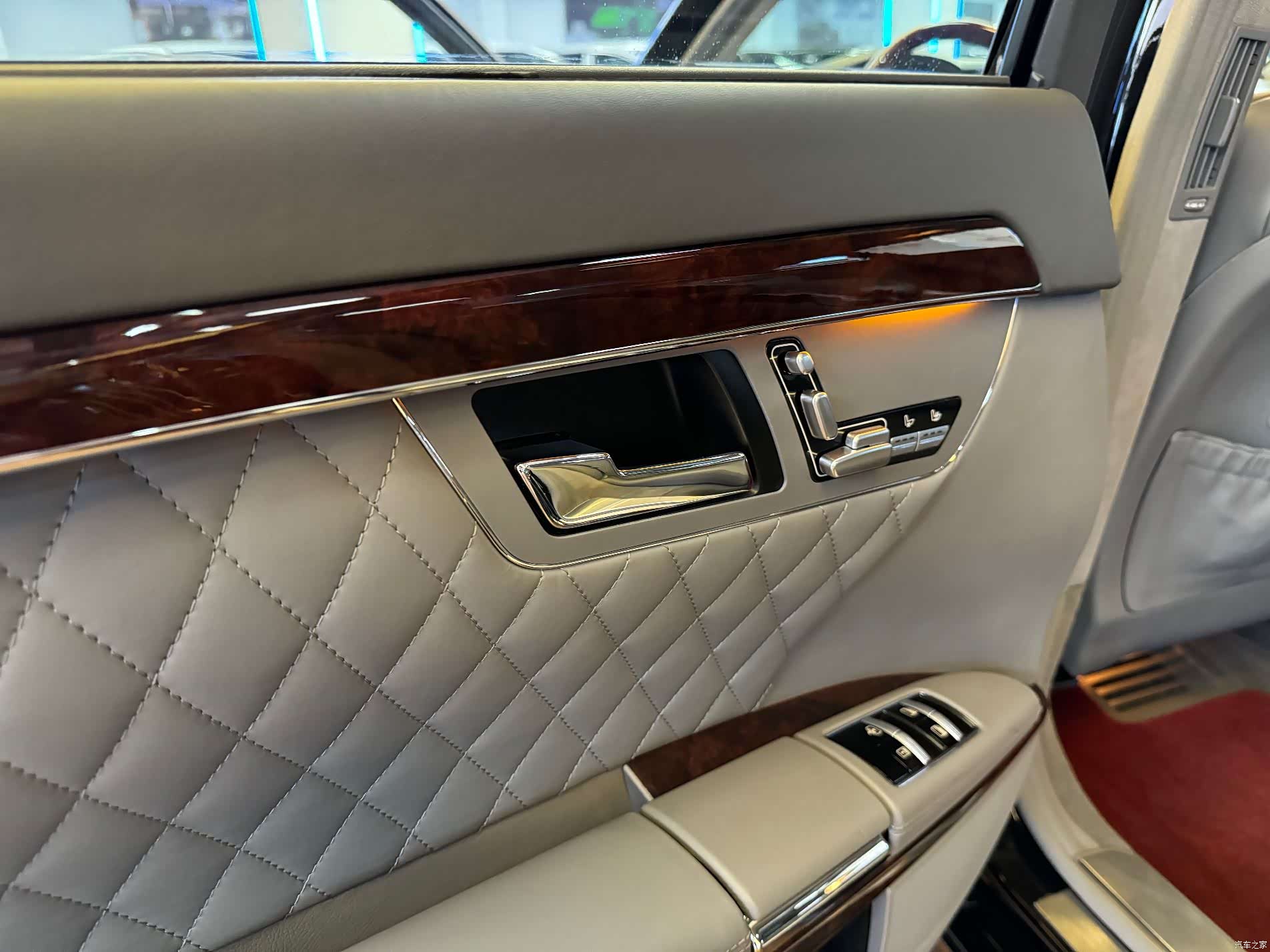 Mercedes-Benz S-Class, 2009 24