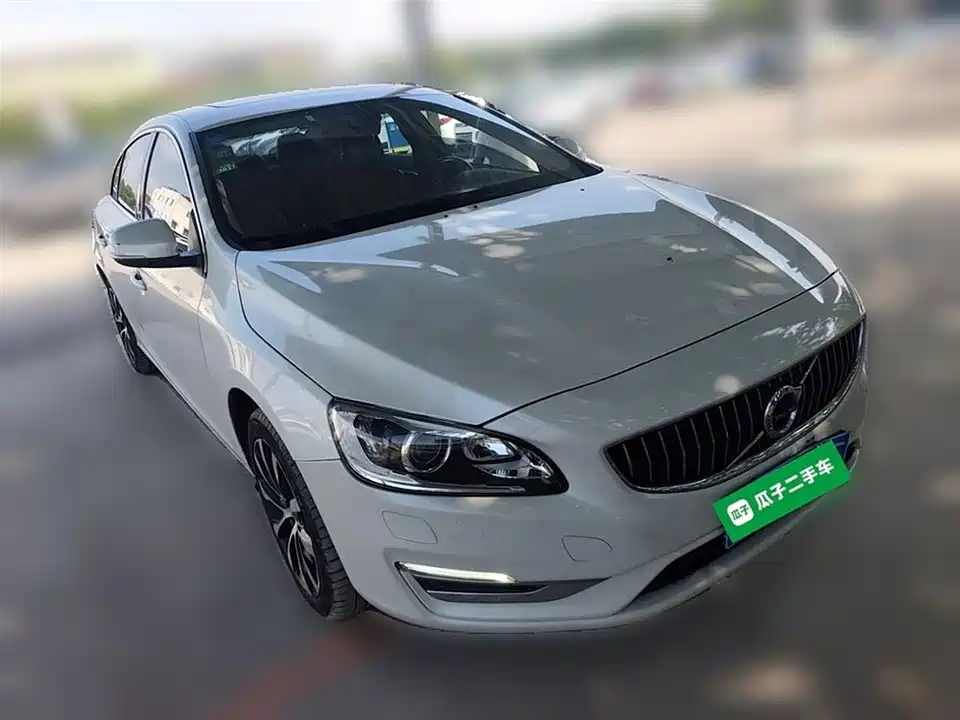 Volvo S60