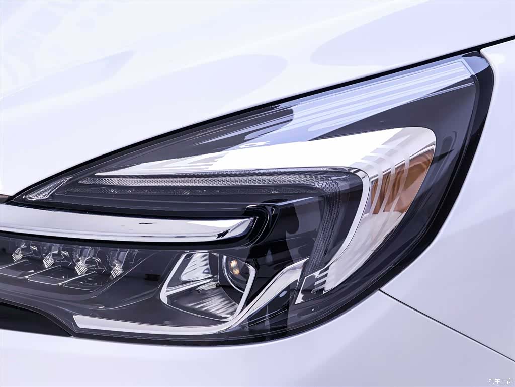 Buick GL8, 2023 4