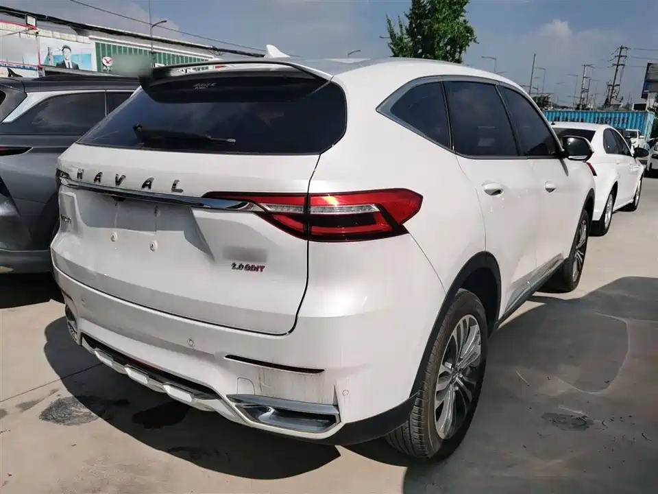 Haval F7